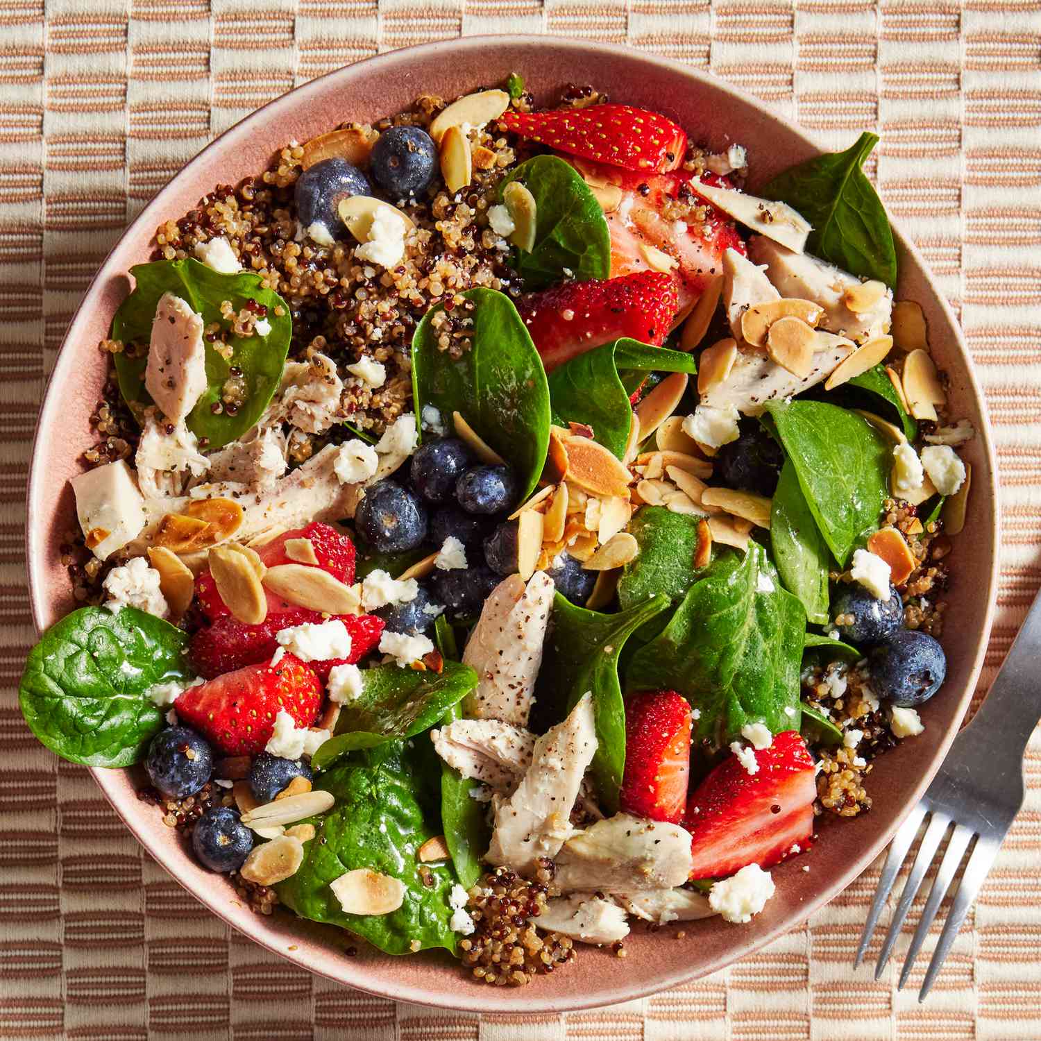 a recipe photo of the Spinach-Quinoa Bowls w Chicken and Berries