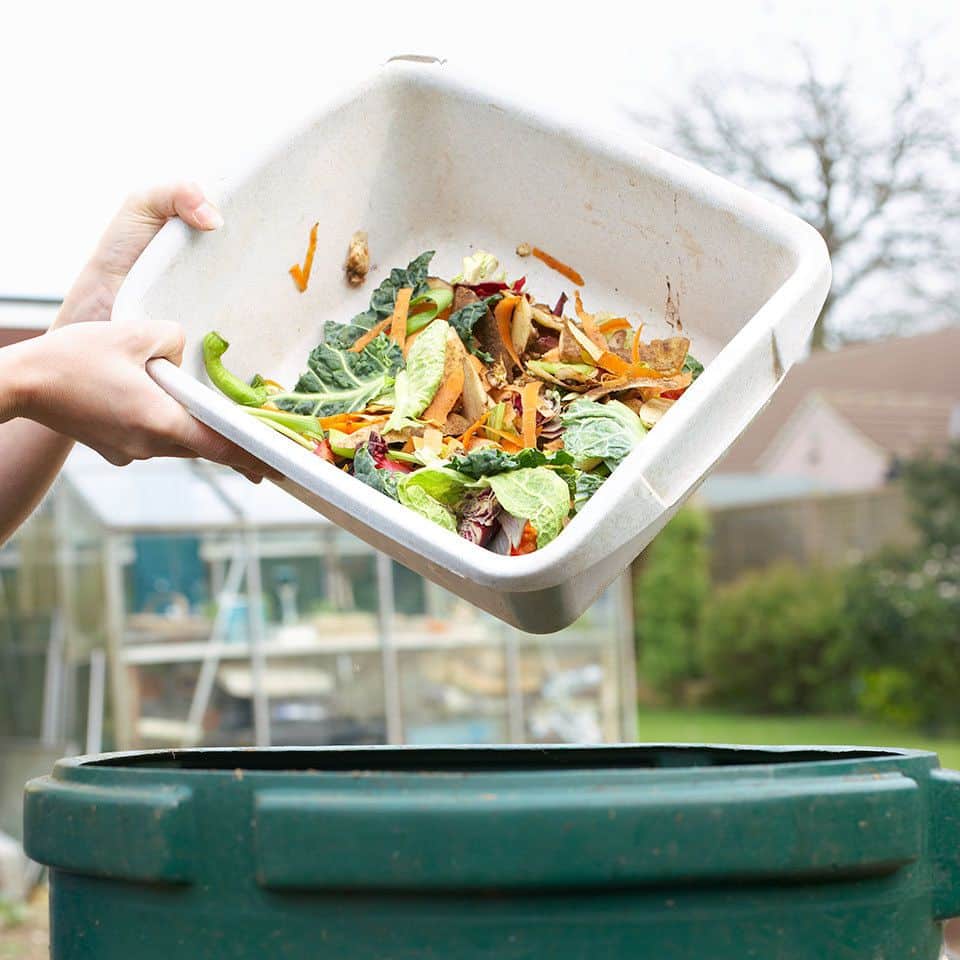 compost-gettyimages-sb10062327rr-001_3.jpg